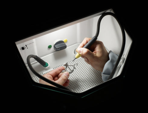 Basic eco Fine Sandblasting Unit 1 x 25–70 µm, 1 x 70–250 µm, incl. 2 nozzles 0.8 mm / 1.2 mm